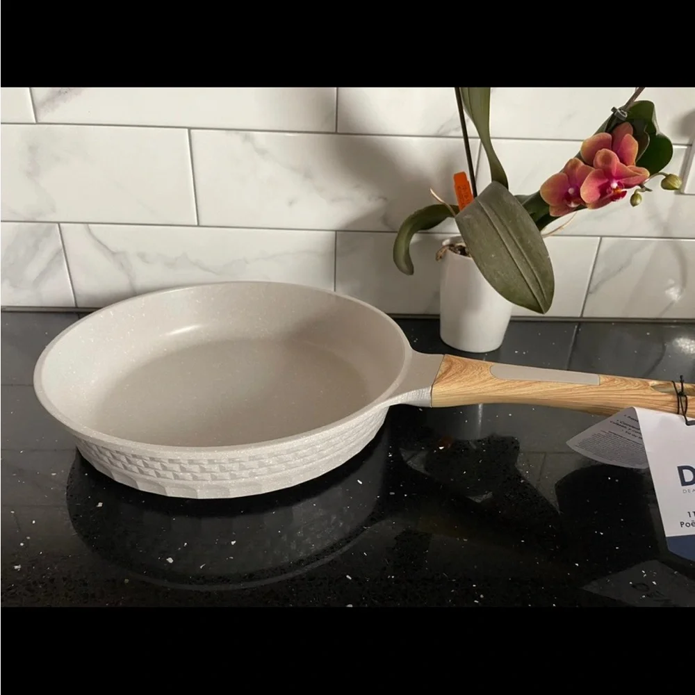 Light Gray Ceramic Nonstick Cookware Set with Wood-Effect Handles